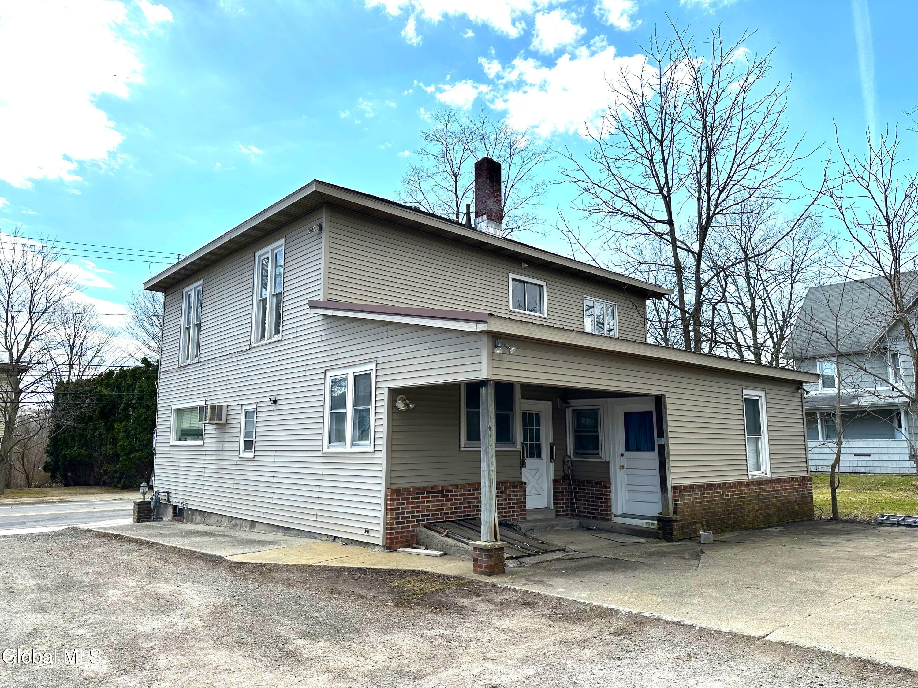 76 W Grand Street Palatine Bridge NY 13428