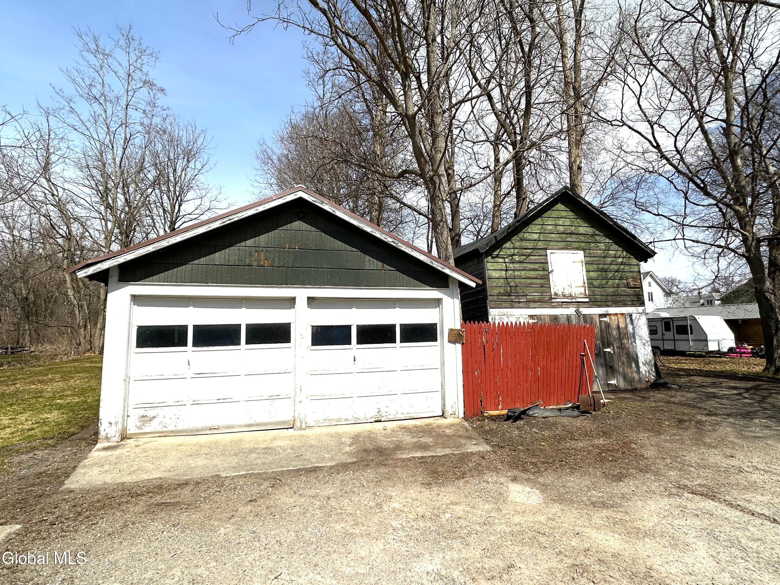 76 W Grand Street Palatine Bridge NY 13428