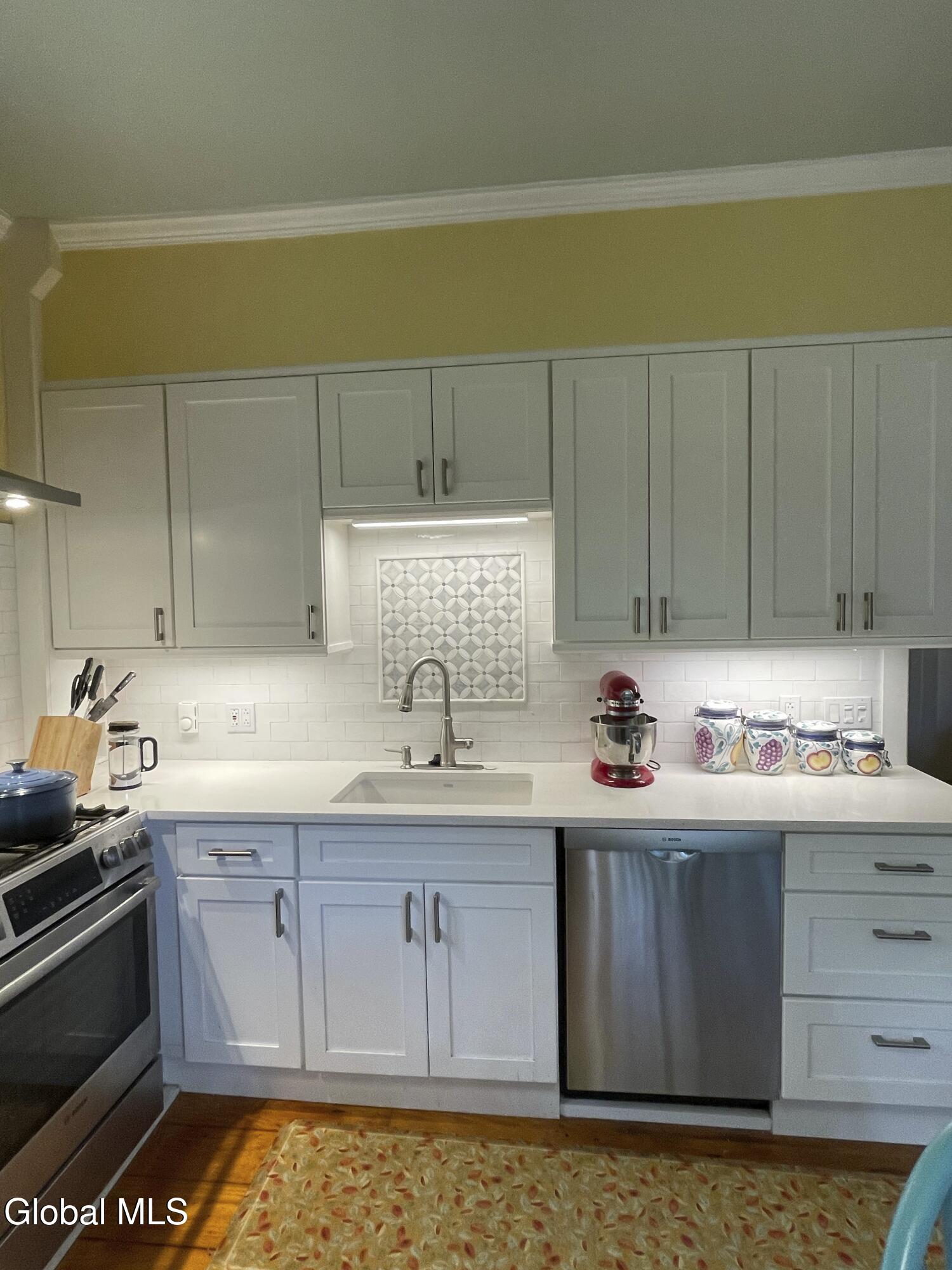 52 S Allen Street Albany NY 12208