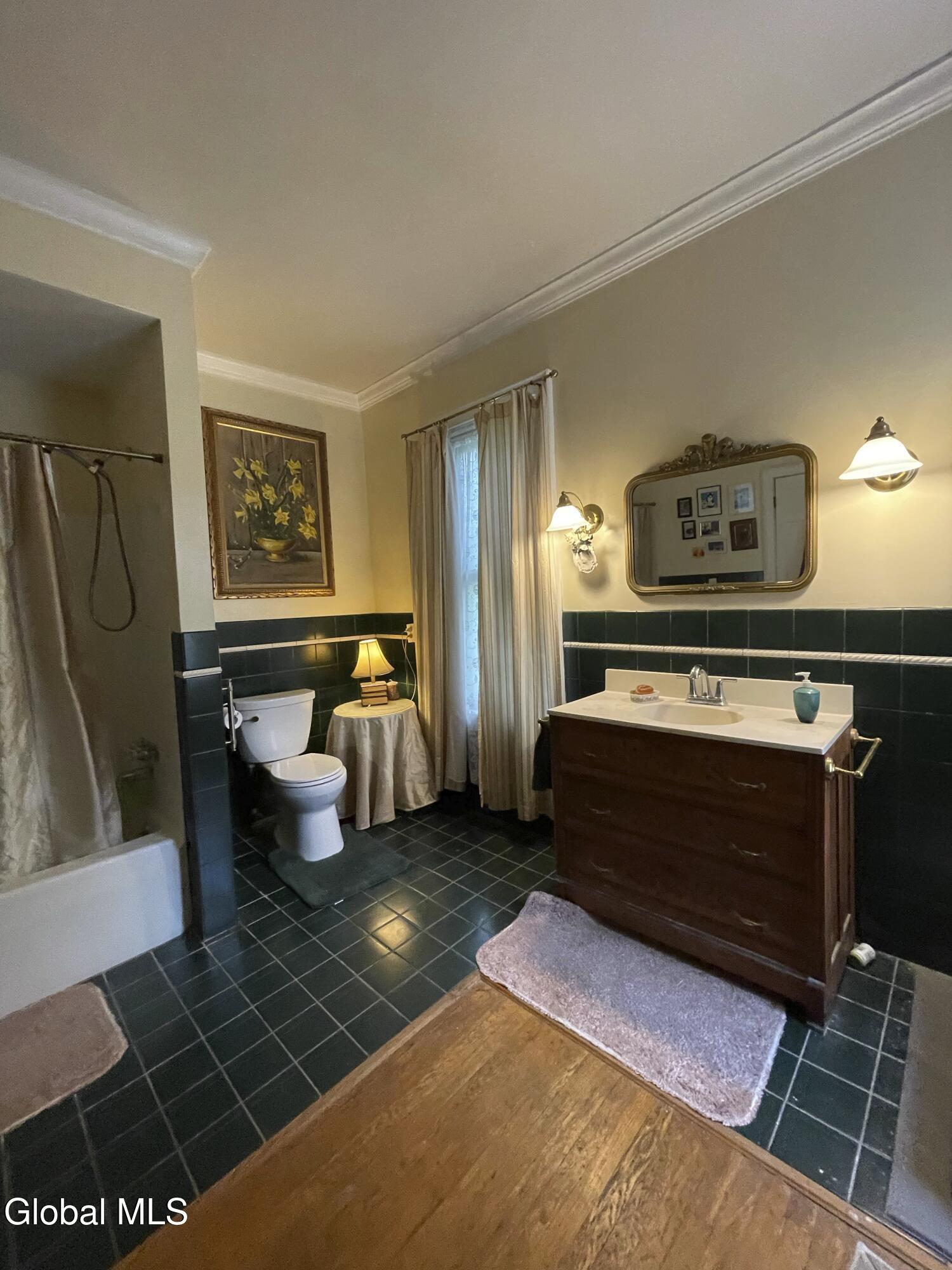 52 S Allen Street Albany NY 12208