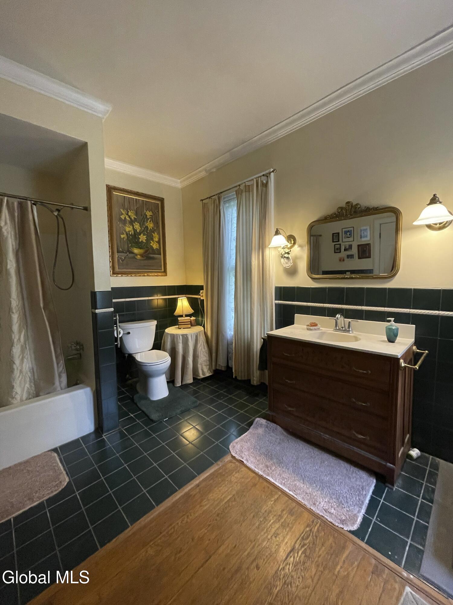 52 S Allen Street Albany NY 12208
