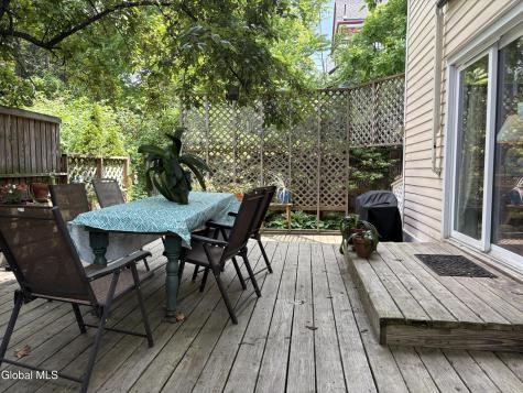 52 S Allen Street Albany NY 12208