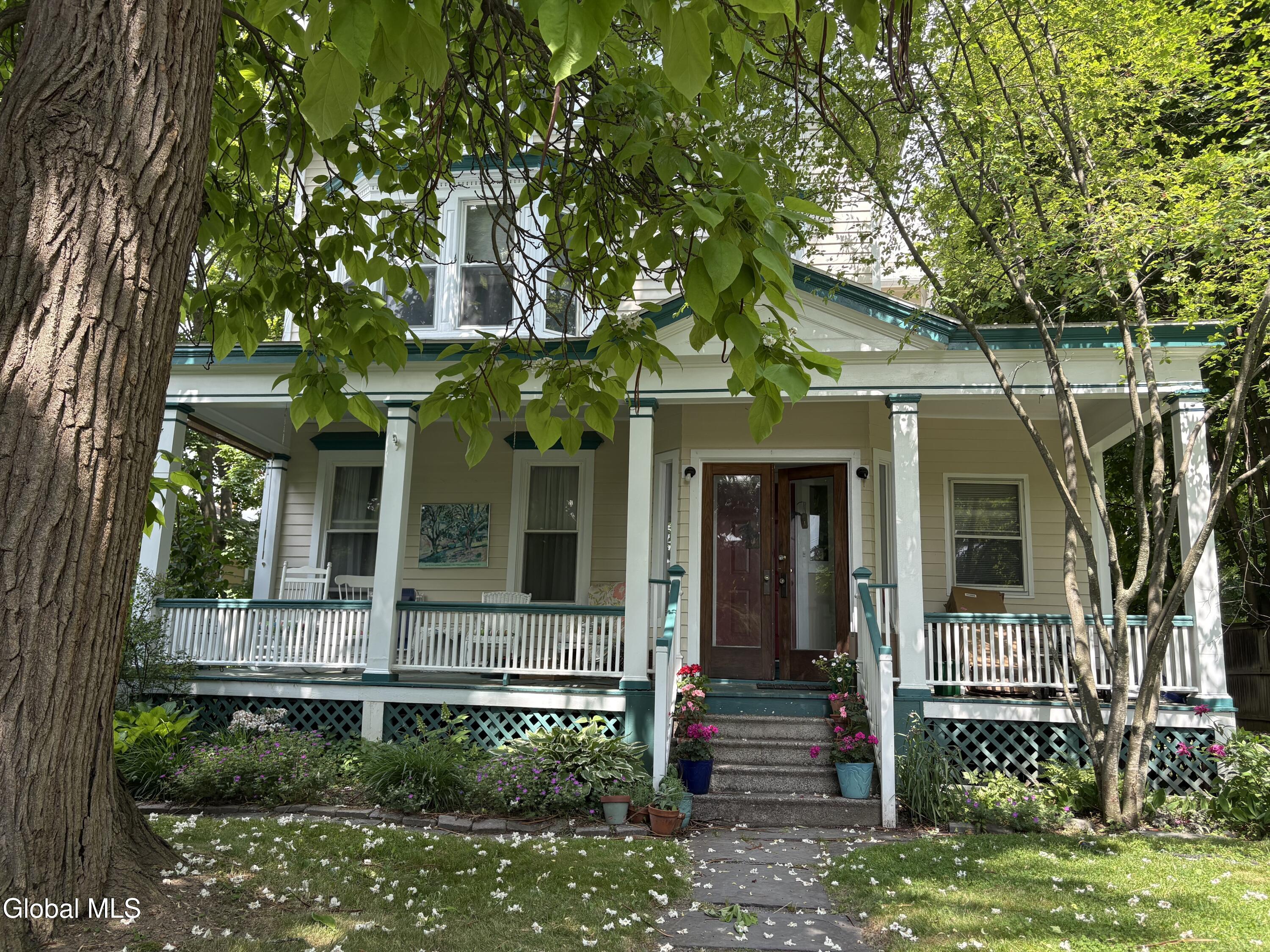52 S Allen Street Albany NY 12208