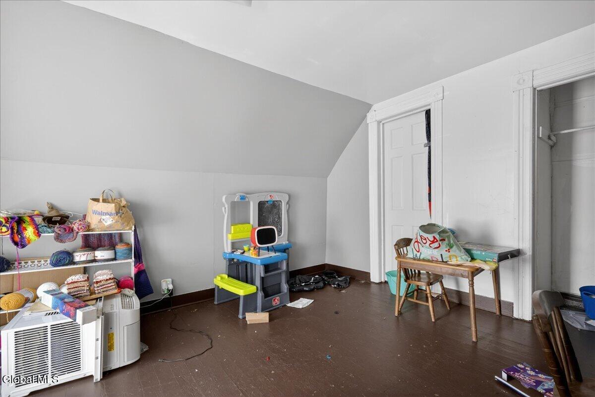 1620 Foster Avenue Schenectady NY 12308