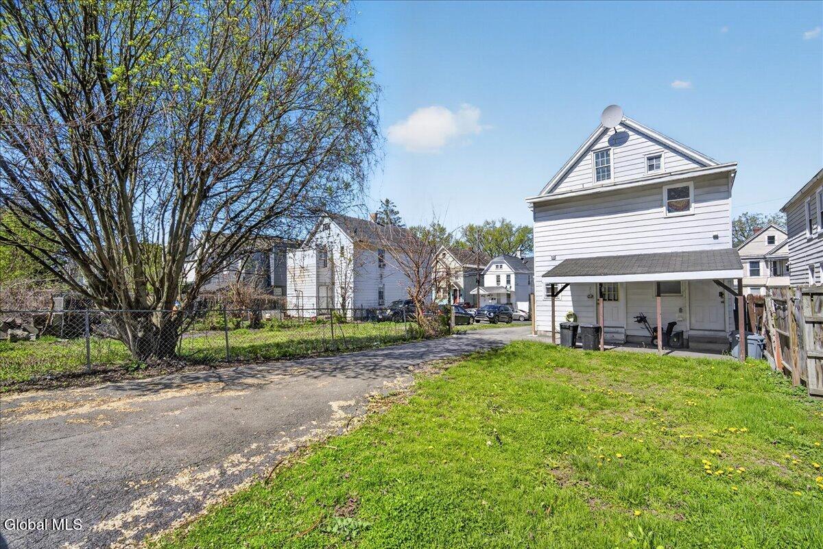 1620 Foster Avenue Schenectady NY 12308