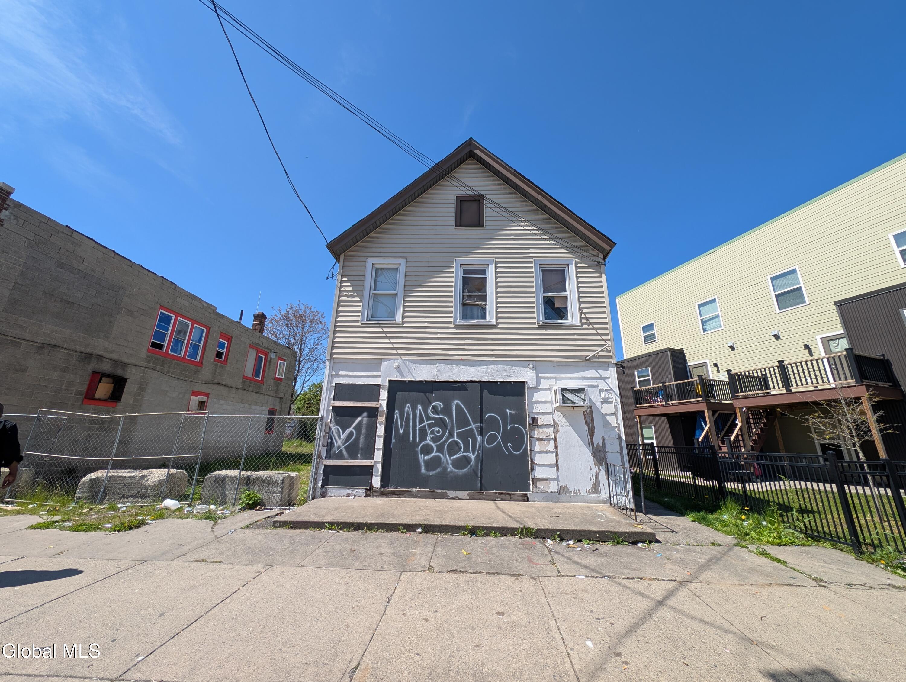844 Albany Street Schenectady NY 12307