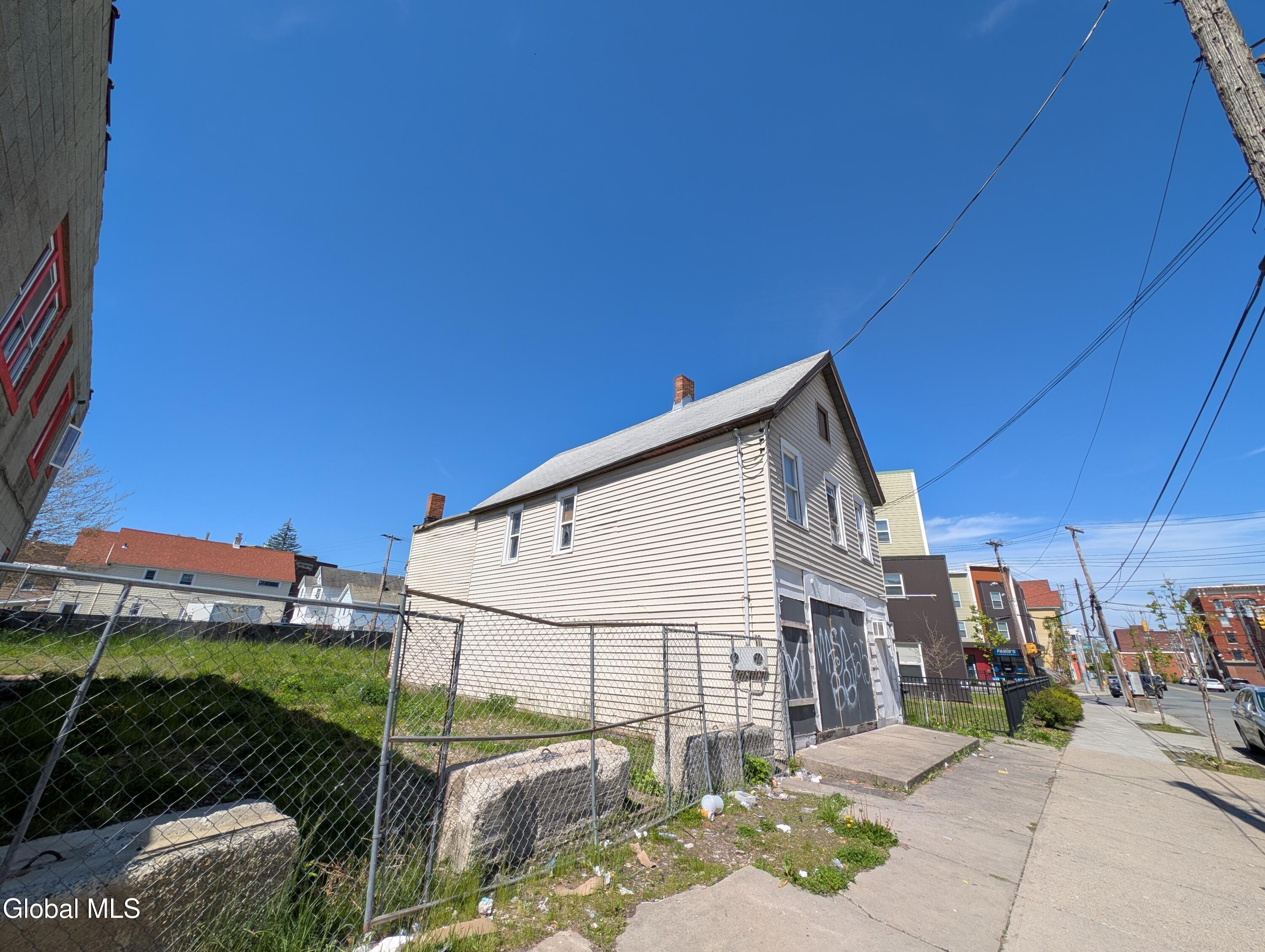 844 Albany Street Schenectady NY 12307