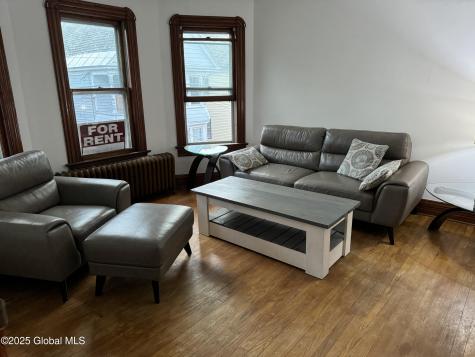 19 Ingersoll Avenue Schenectady NY 12305