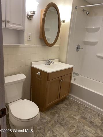 19 Ingersoll Avenue Schenectady NY 12305