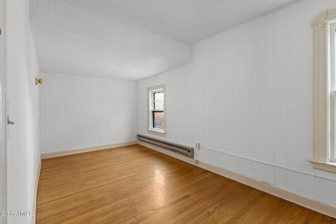 19 Ingersoll Avenue Schenectady NY 12305