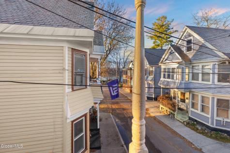 19 Ingersoll Avenue Schenectady NY 12305