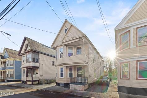 19 Ingersoll Avenue Schenectady NY 12305