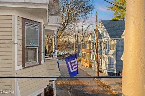 19 Ingersoll Avenue Schenectady NY 12305