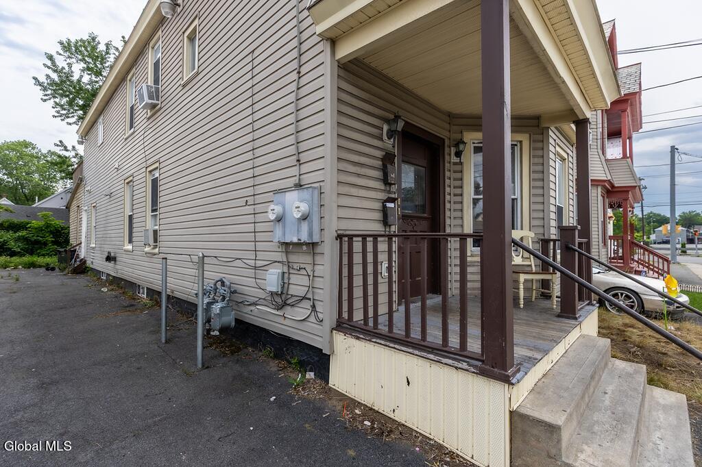212 Duane Avenue Schenectady NY 12307
