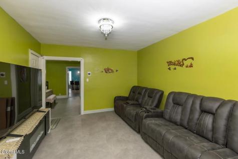 212 Duane Avenue Schenectady NY 12307