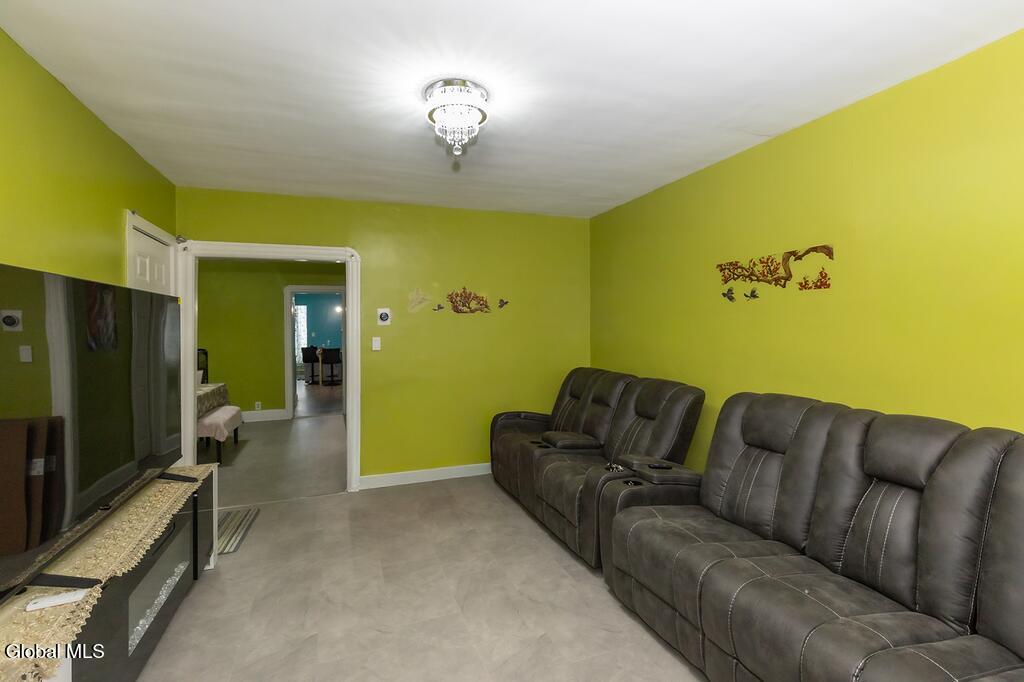 212 Duane Avenue Schenectady NY 12307