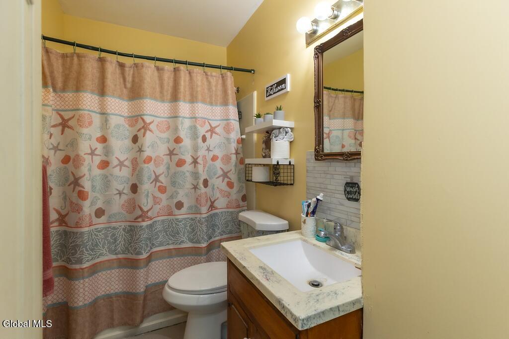 212 Duane Avenue Schenectady NY 12307