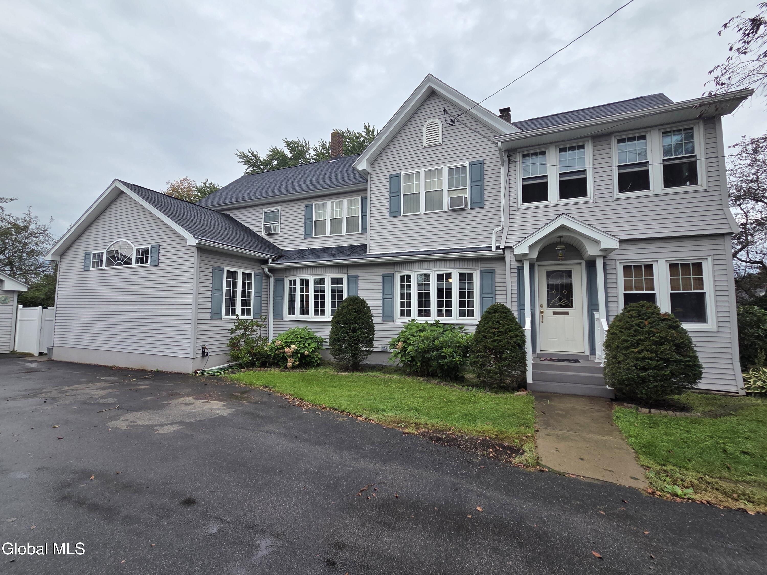 26 E 11th Avenue Gloversville NY 12078