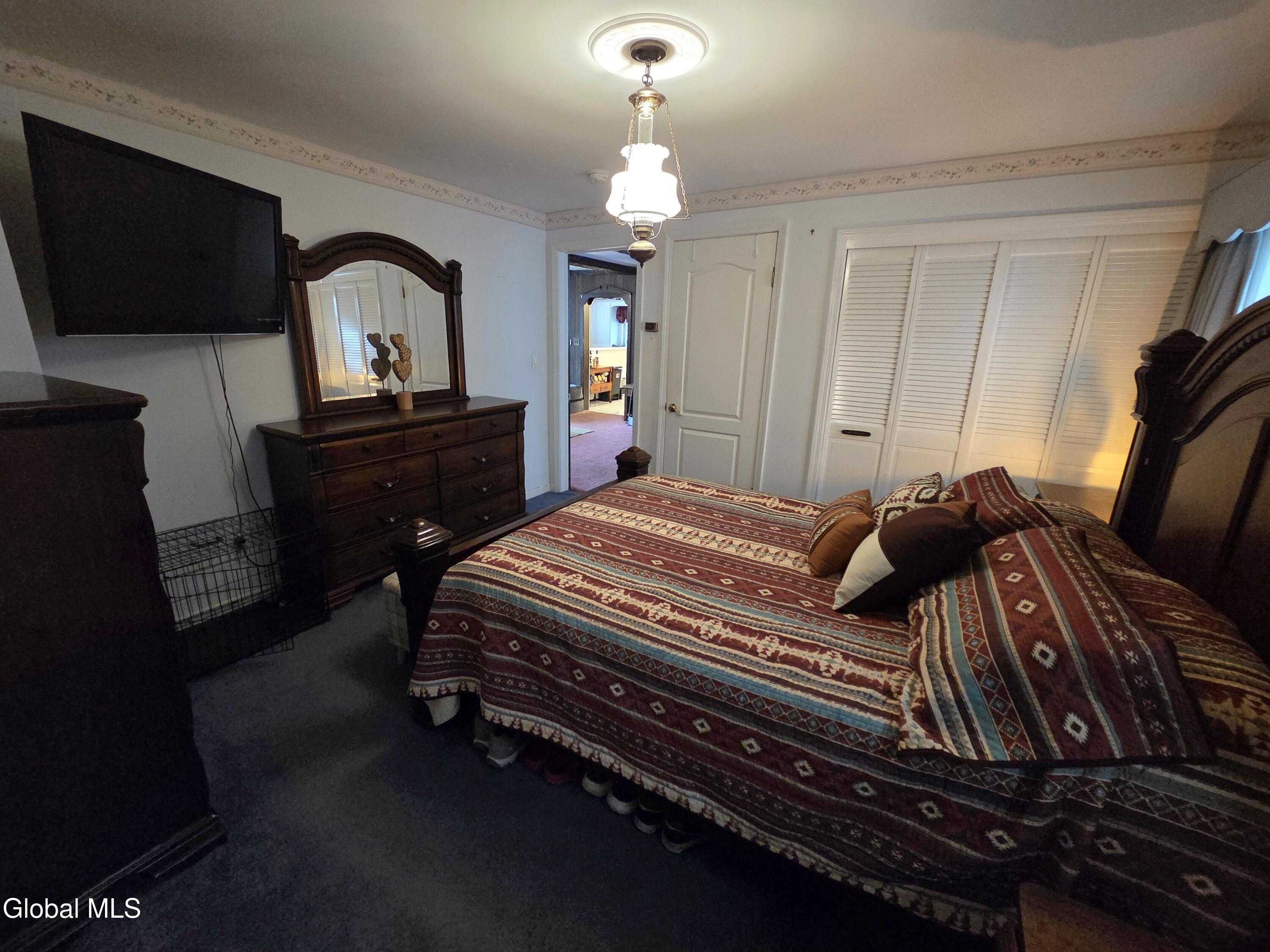 26 E 11th Avenue Gloversville NY 12078