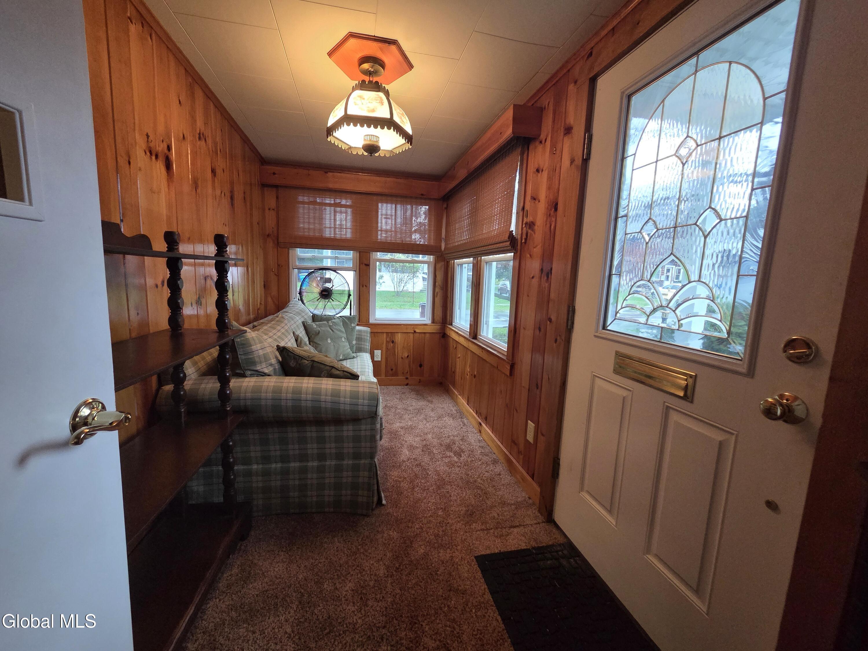 26 E 11th Avenue Gloversville NY 12078