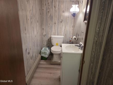 26 E 11th Avenue Gloversville NY 12078