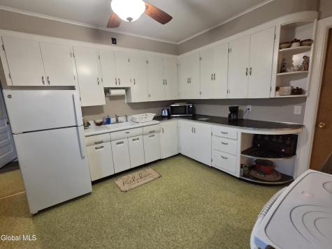26 E 11th Avenue Gloversville NY 12078