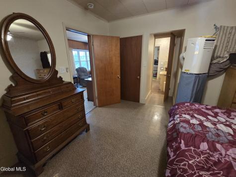 26 E 11th Avenue Gloversville NY 12078