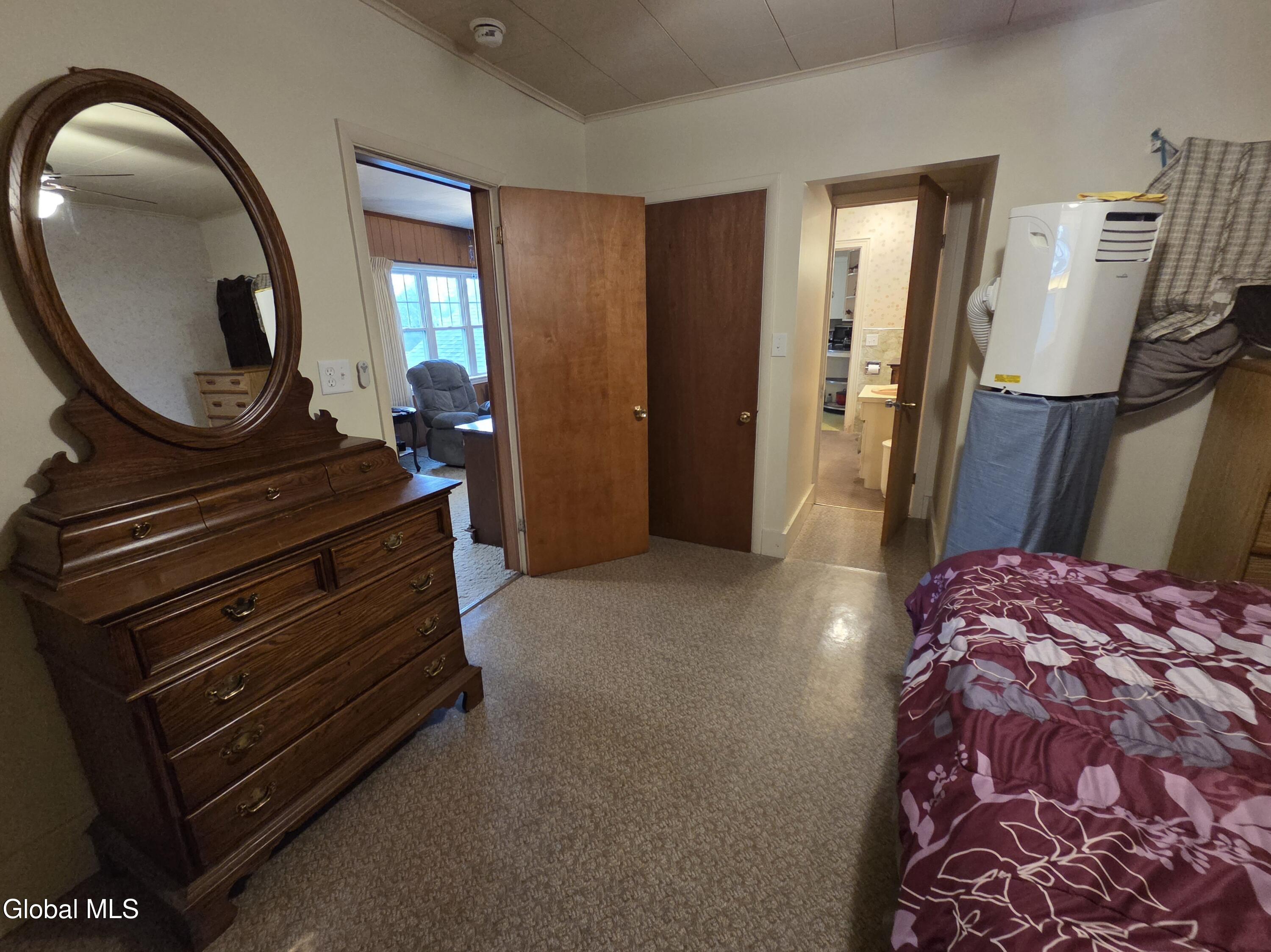 26 E 11th Avenue Gloversville NY 12078