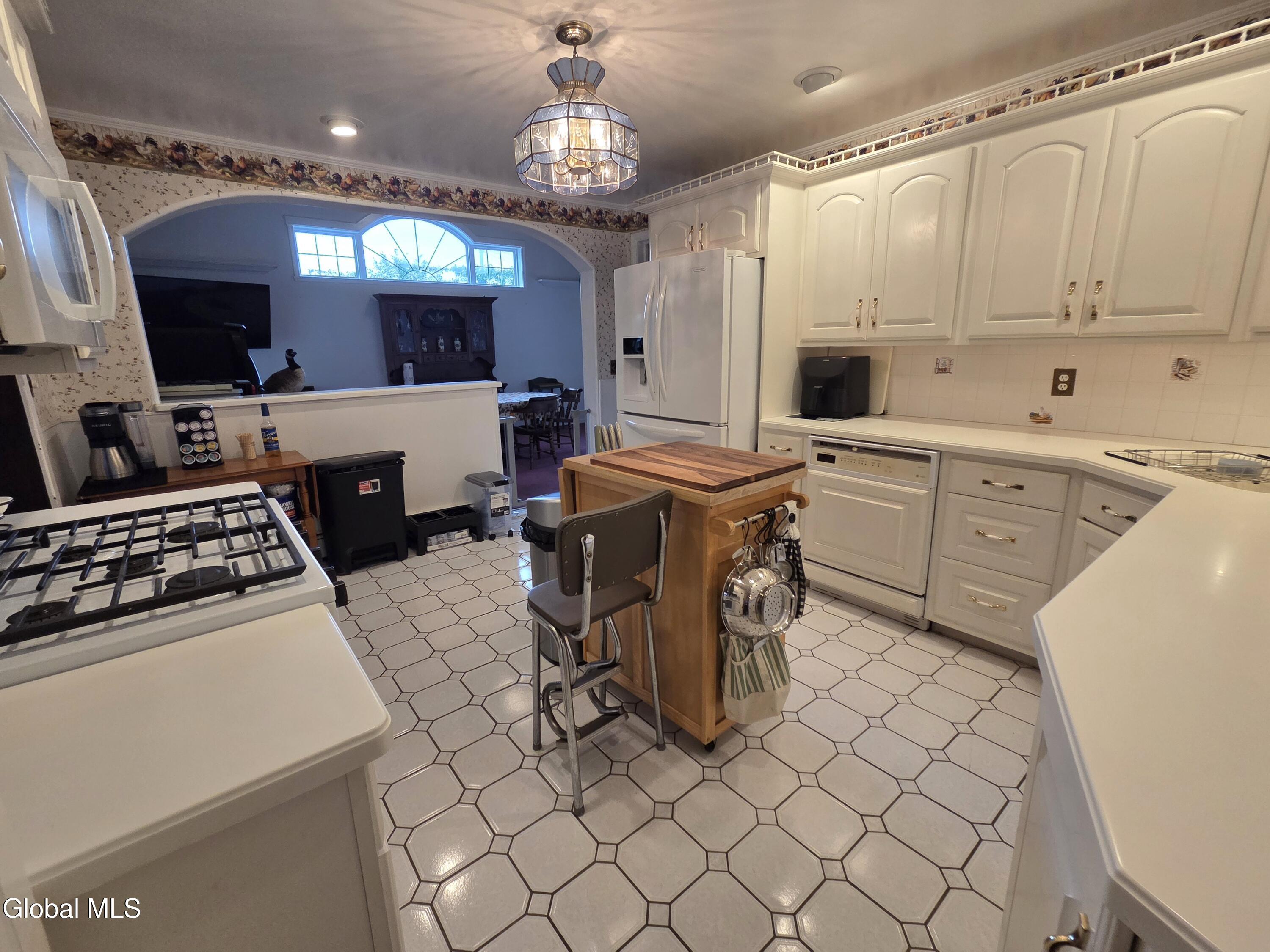 26 E 11th Avenue Gloversville NY 12078