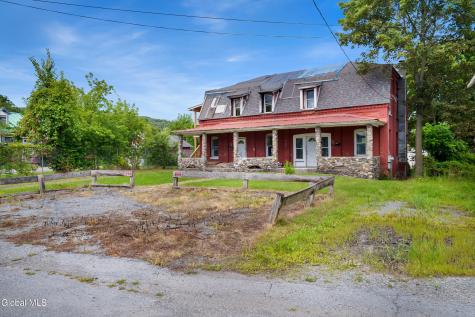 5 Maple Street Whitehall NY 12887