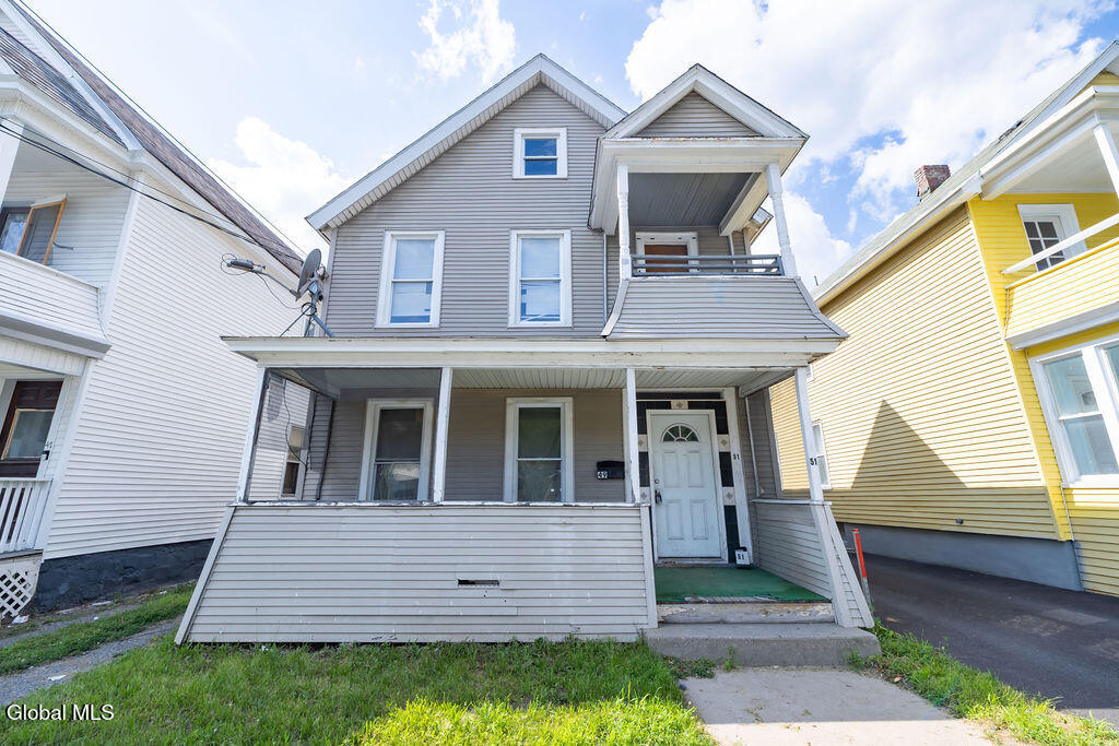 49 Mcclellan Street Schenectady NY 12304