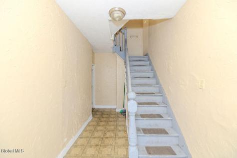 49 Mcclellan Street Schenectady NY 12304