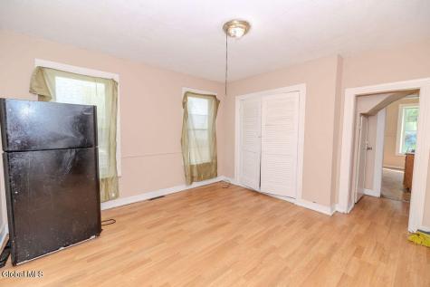 49 Mcclellan Street Schenectady NY 12304