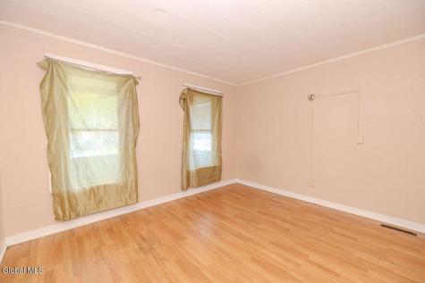 49 Mcclellan Street Schenectady NY 12304