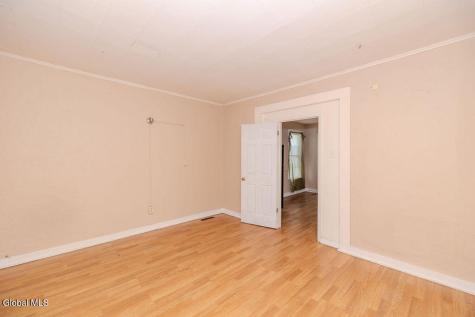 49 Mcclellan Street Schenectady NY 12304