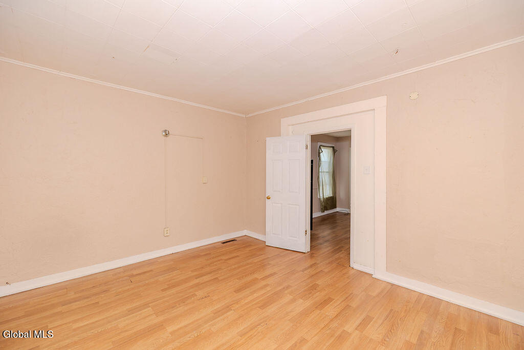 49 Mcclellan Street Schenectady NY 12304