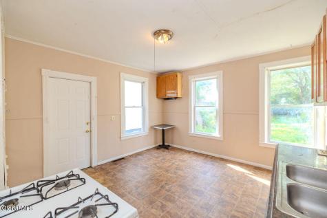 49 Mcclellan Street Schenectady NY 12304