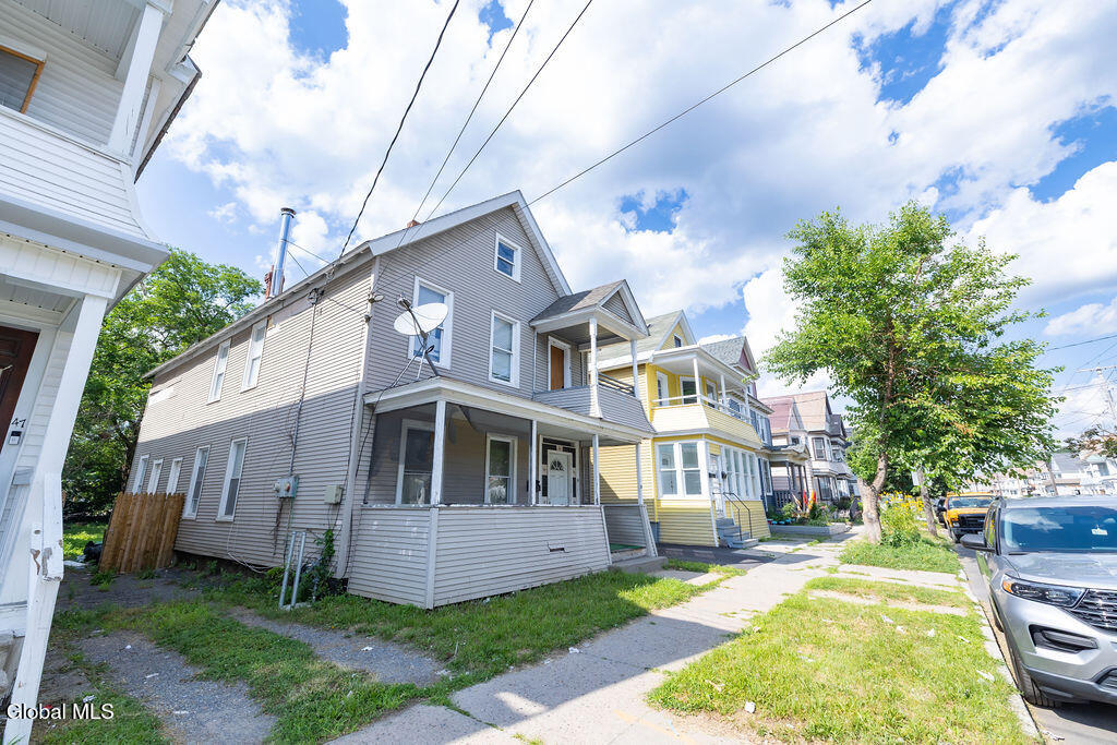 49 Mcclellan Street Schenectady NY 12304