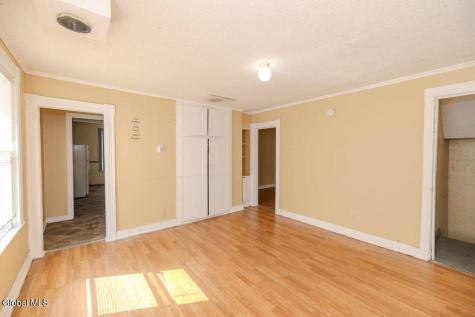 49 Mcclellan Street Schenectady NY 12304