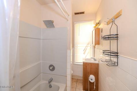 49 Mcclellan Street Schenectady NY 12304