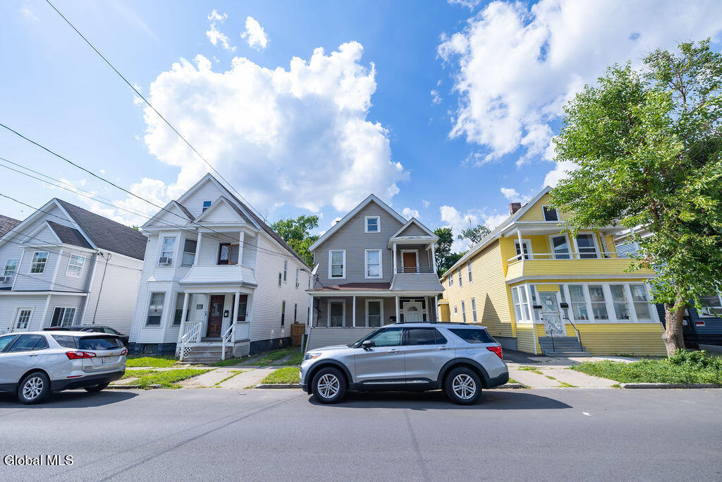 49 Mcclellan Street Schenectady NY 12304