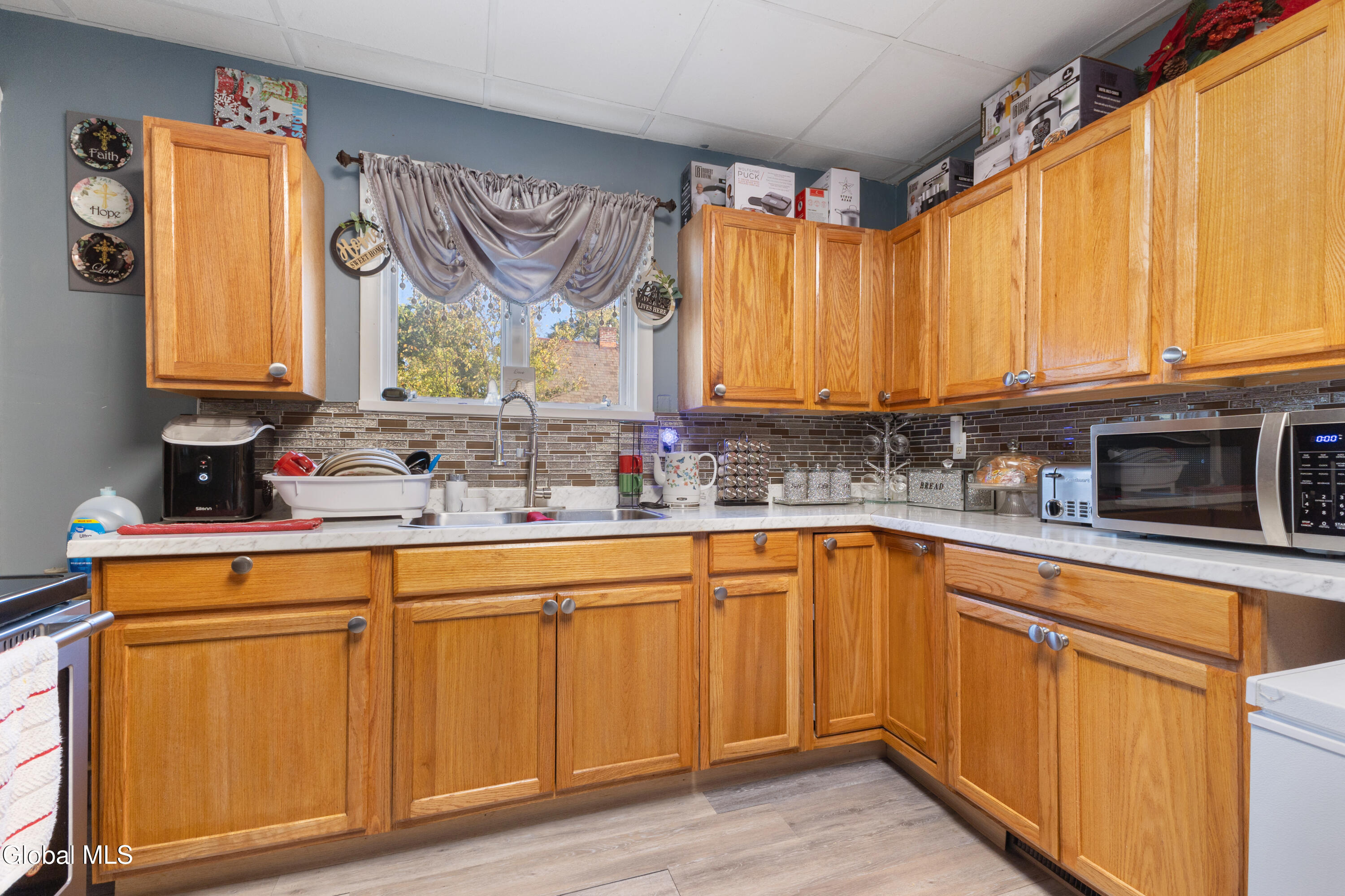 1189 Eastern Avenue Schenectady NY 12308