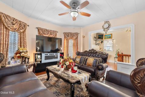 1189 Eastern Avenue Schenectady NY 12308