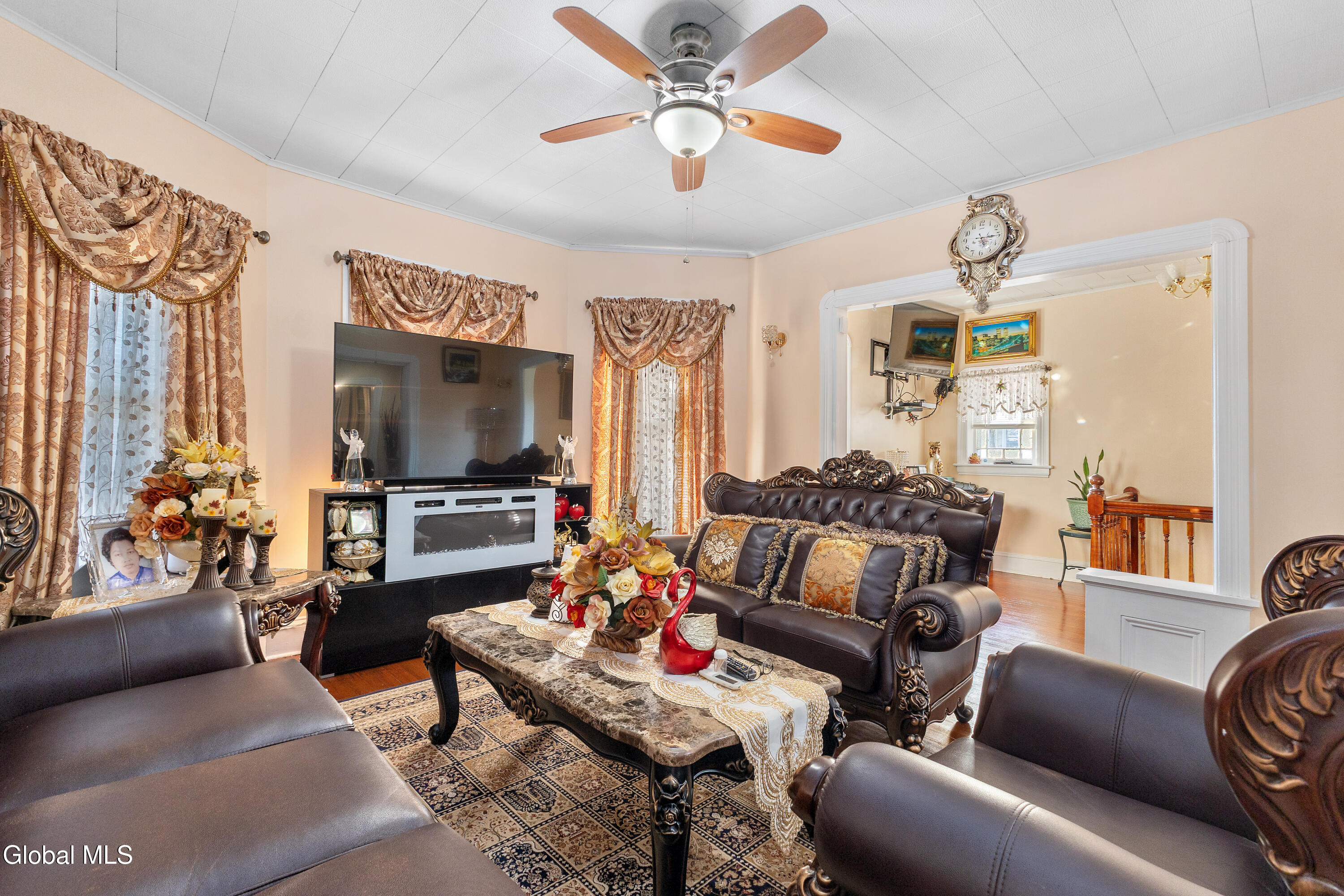 1189 Eastern Avenue Schenectady NY 12308