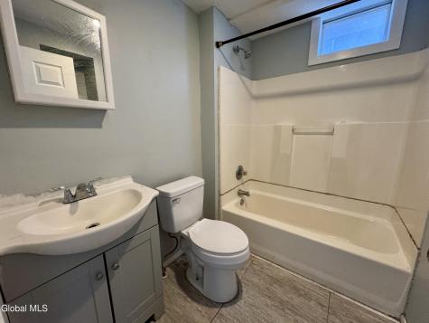 8-16 Swan Street Schenectady NY 12307