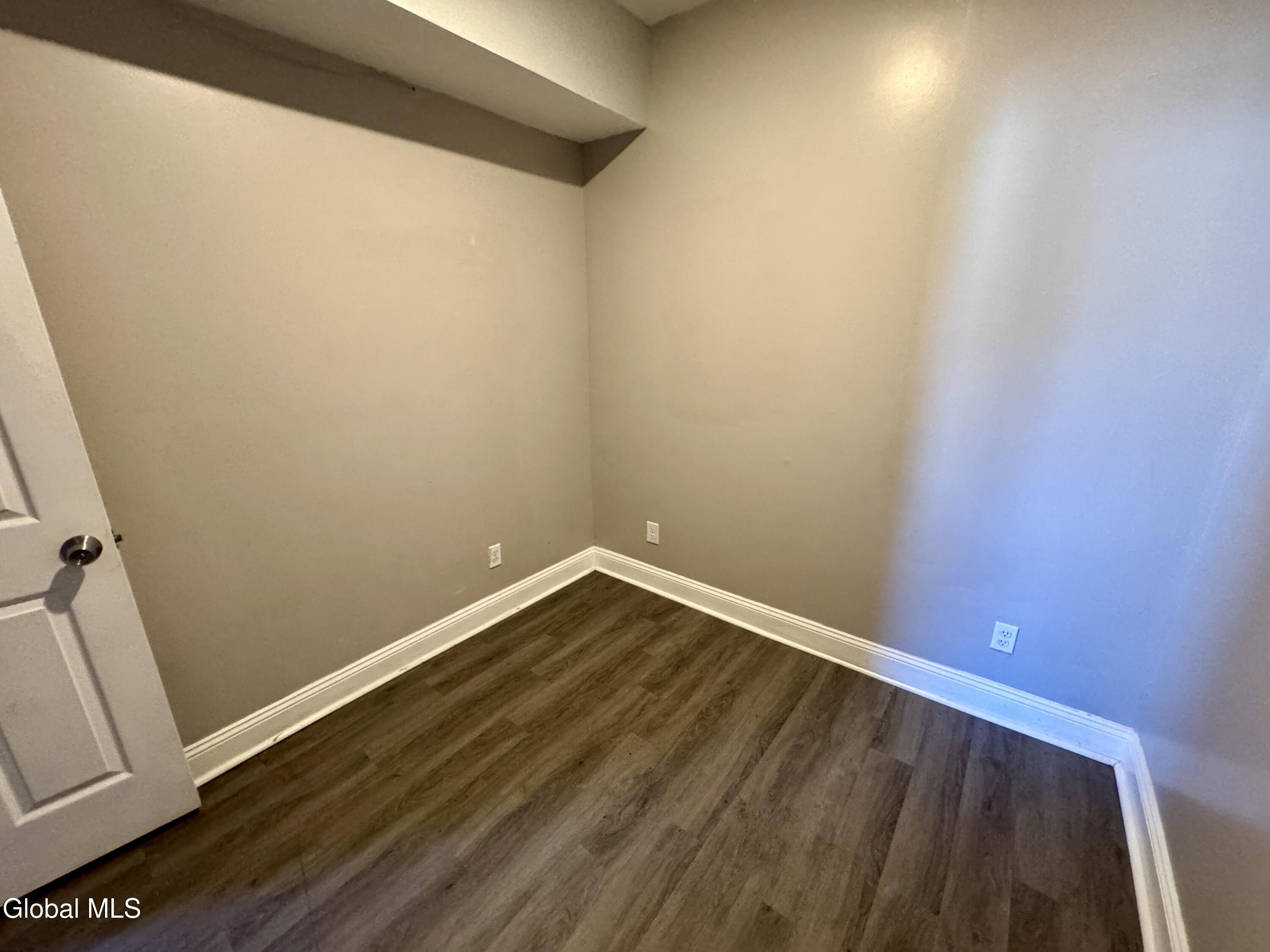 8-16 Swan Street Schenectady NY 12307
