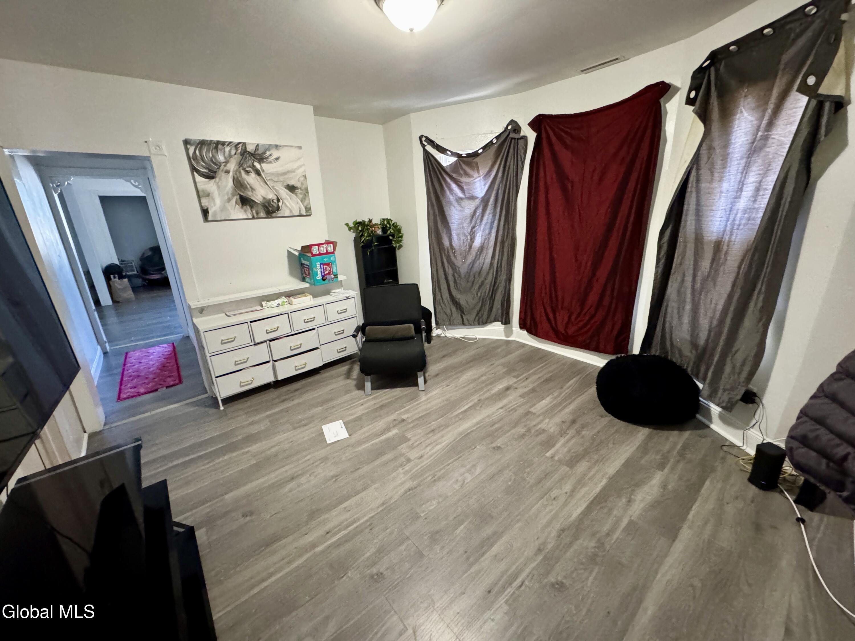 8-16 Swan Street Schenectady NY 12307