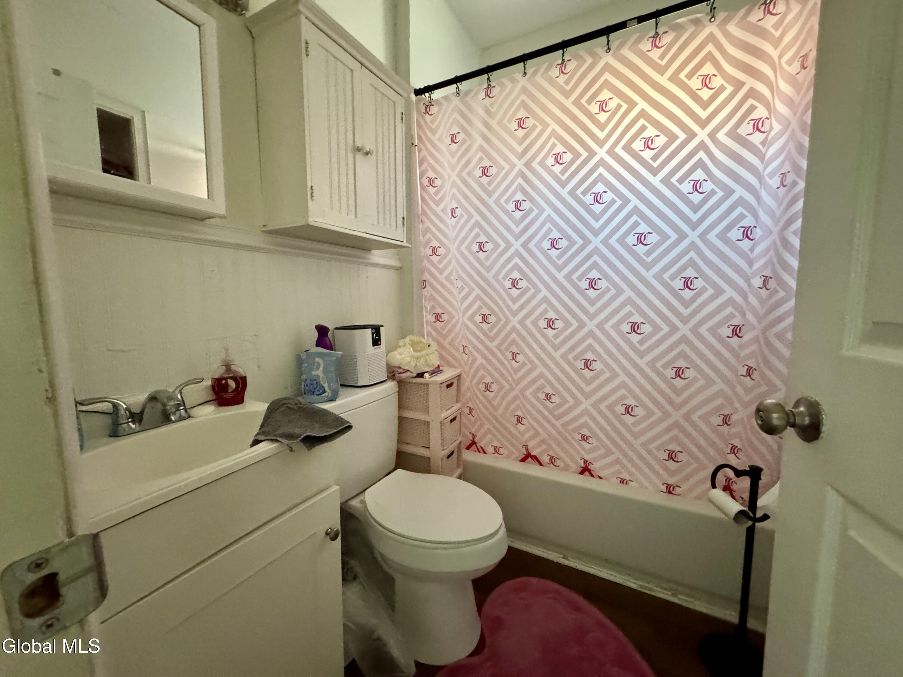8-16 Swan Street Schenectady NY 12307