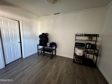 8-16 Swan Street Schenectady NY 12307