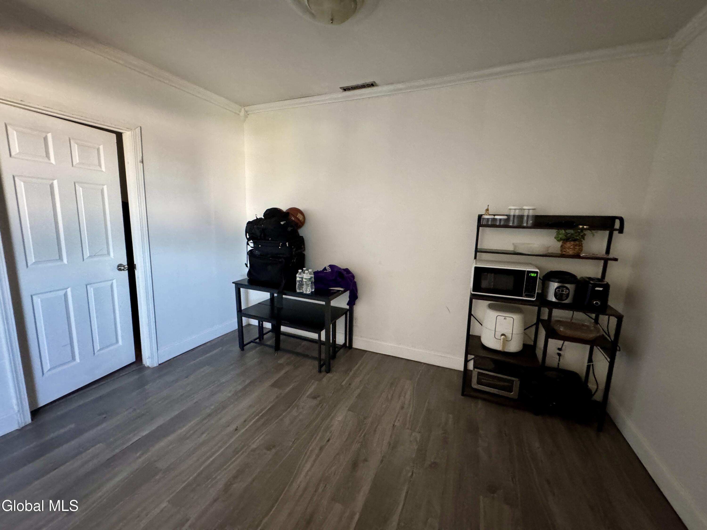 8-16 Swan Street Schenectady NY 12307